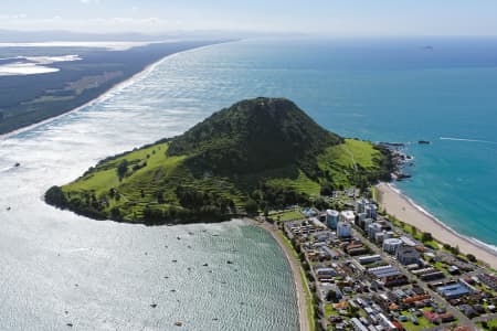 Aerial Image of MOUNT MAUNGANUI LOOKING NORTH-WEST