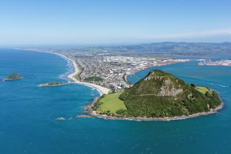 Aerial Image of MOUNT MAUNGANUI LOOKING SOUTH-EAST