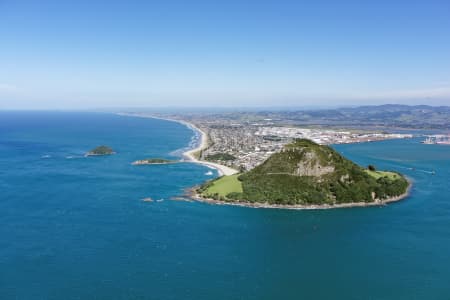 Aerial Image of MOUNT MAUNGANUI LOOKING SOUTH-EAST