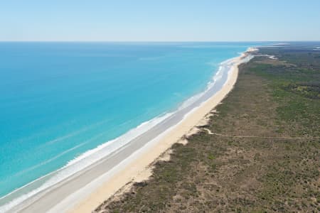 Aerial Image of CABLE BEACH LOOKING NORTH