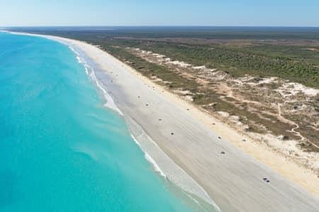 Aerial Image of CABLE BEACH LOOKING NORTH