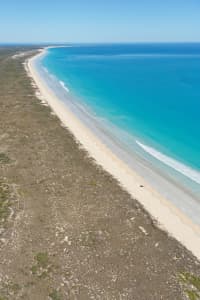 Aerial Image of CABLE BEACH LOOKING SOUTH