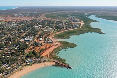 Aerial Image of BROOME TOWN BEACH LOOKING NORTH