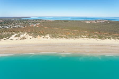 Aerial Image of CABLE BEACH LOOKING SOUTH-EAST
