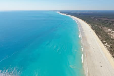 Aerial Image of CABLE BEACH LOOKING NORTH