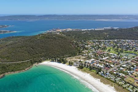 Aerial Image of ELLEN COVE LOOKING SOUTH-WEST