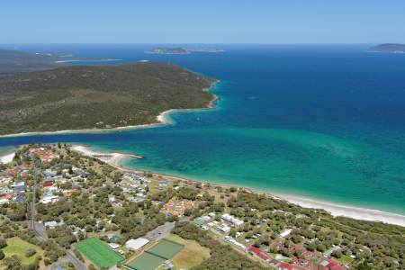 Aerial Image of EMU POINT LOOKING SOUTH-EAST