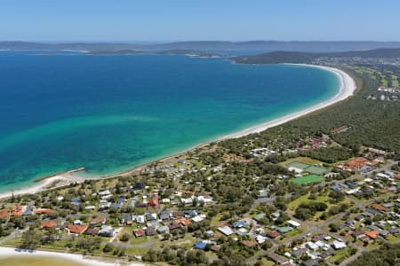 Aerial Image of EMU POINT LOOKING SOUTH-WEST