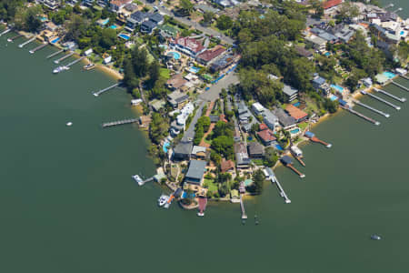 Aerial Image of KANGAROO POINT NEW SOUTH WALES WATER FRONT HOMES