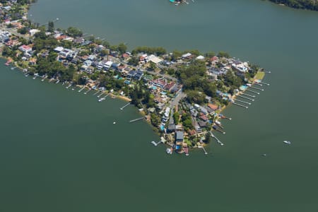 Aerial Image of KANGAROO POINT NEW SOUTH WALES WATER FRONT HOMES