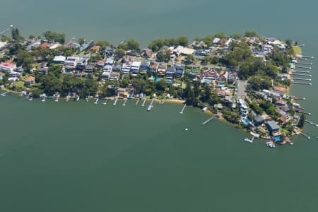 Aerial Image of KANGAROO POINT NEW SOUTH WALES WATER FRONT HOMES