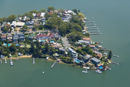 Aerial Image of KANGAROO POINT NEW SOUTH WALES WATER FRONT HOMES