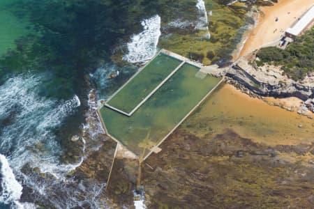 Aerial Image of NARRABEEN LAKE & OCEAN POOL