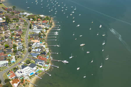 Aerial Image of TAREN POINT