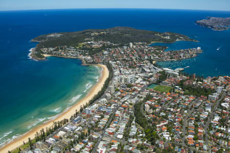 Aerial Image of QUEENSCLIFF, FRESHWATER & MANLY