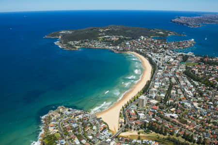 Aerial Image of QUEENSCLIFF, FRESHWATER & MANLY