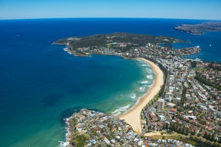 Aerial Image of QUEENSCLIFF, FRESHWATER & MANLY