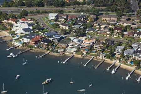 Aerial Image of TAREN POINT