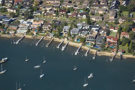 Aerial Image of TAREN POINT