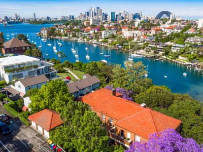 Aerial Image of CREMORNE