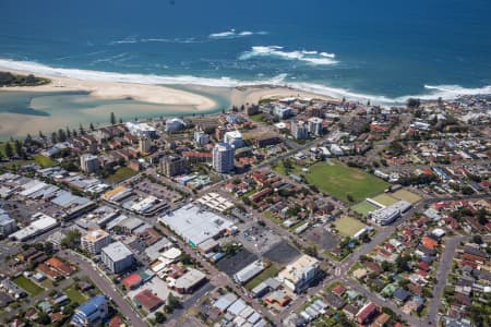 Aerial Image of THE ENTRANCE