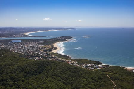 Aerial Image of CAVES BEACH