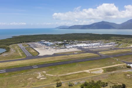 Aerial Image of CAIRNS AIRPORT AEROGLEN