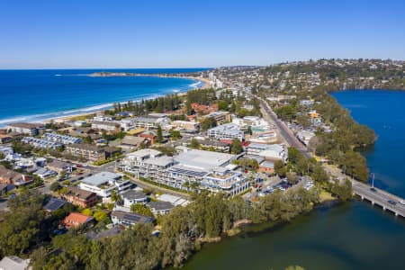 Aerial Image of NARRABEEN SHOPPING VILLAGE