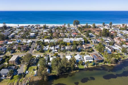 Aerial Image of NARRABEEN HOMES
