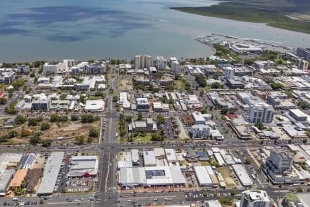 Aerial Image of CAIRNS CITY