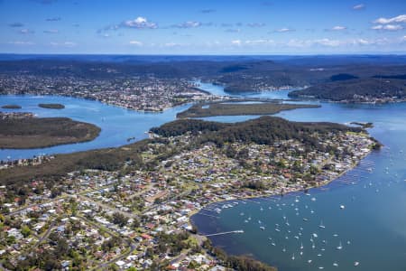 Aerial Image of SARATOGA