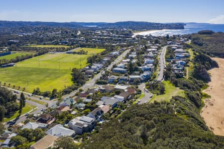 Aerial Image of NARRABEEN PARK PARADE