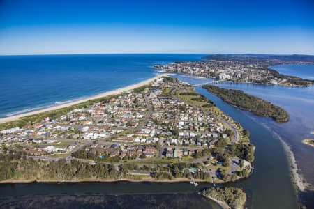 Aerial Image of THE ENTRANCE