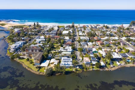 Aerial Image of NARRABEEN HOMES