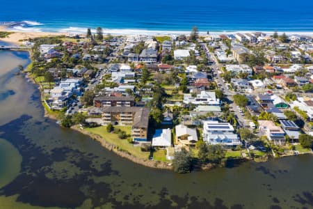 Aerial Image of NARRABEEN HOMES