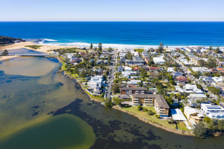 Aerial Image of NARRABEEN HOMES