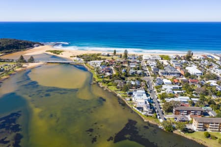 Aerial Image of NARRABEEN HOMES