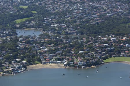 Aerial Image of OYSTER BAY