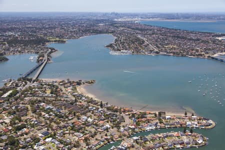 Aerial Image of SYLVANIA WATERS