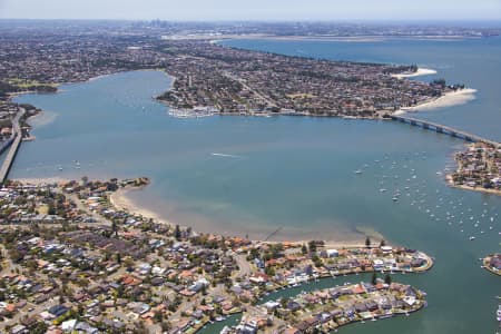 Aerial Image of SYLVANIA WATERS