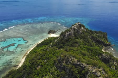 Aerial Image of MONURIKI, MONU & YANUYA