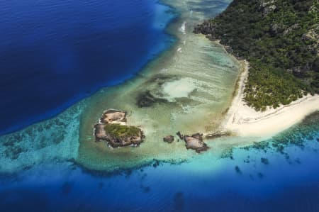 Aerial Image of MONURIKI, MONU & YANUYA