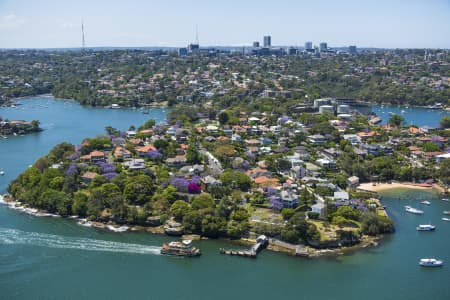 Aerial Image of GREENWICH FERRY & POOL