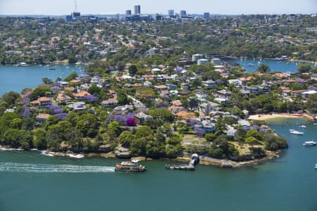 Aerial Image of GREENWICH FERRY & POOL