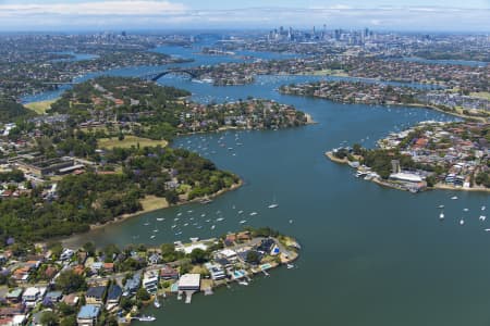 Aerial Image of GLADESVILLE, TENNYSON POINT & LOOKING GLASS BAY