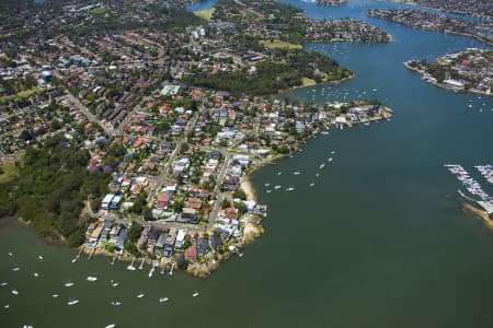 Aerial Image of GLADESVILLE, TENNYSON POINT & LOOKING GLASS BAY