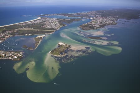 Aerial Image of SWANSEA & BLACKSMITHS