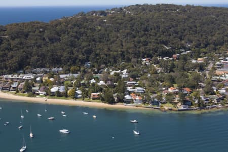 Aerial Image of ILUKA ROAD, PLAM BEACH