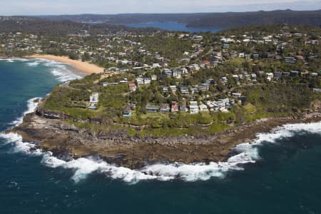 Aerial Image of LITTLE HEAD