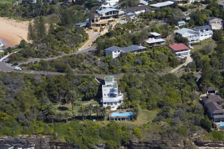 Aerial Image of LITTLE HEAD